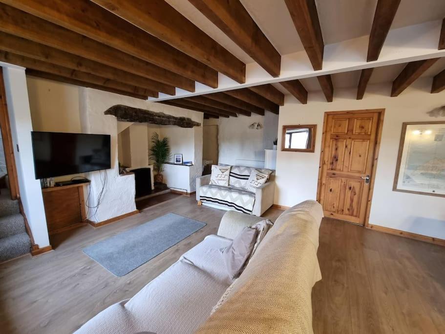 Yr Hen Efail Villa Ederyn ภายนอก รูปภาพ